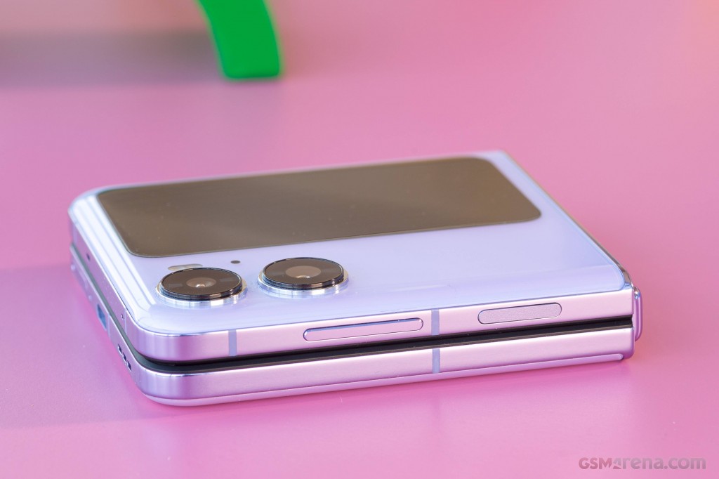 Oppo Find N2 Flip pictures, official photos