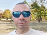 Selfies 2x zoom - f/2.4, ISO 50, 1/171s - Oppo Find N3 Flip review