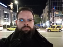 Poco C65: 8MP selfie camera low-light samples - f/2.0, ISO 3650, 1/14s - Xiaomi Poco C65 review