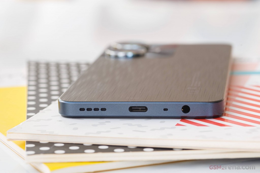 Realme C55 pictures, official photos