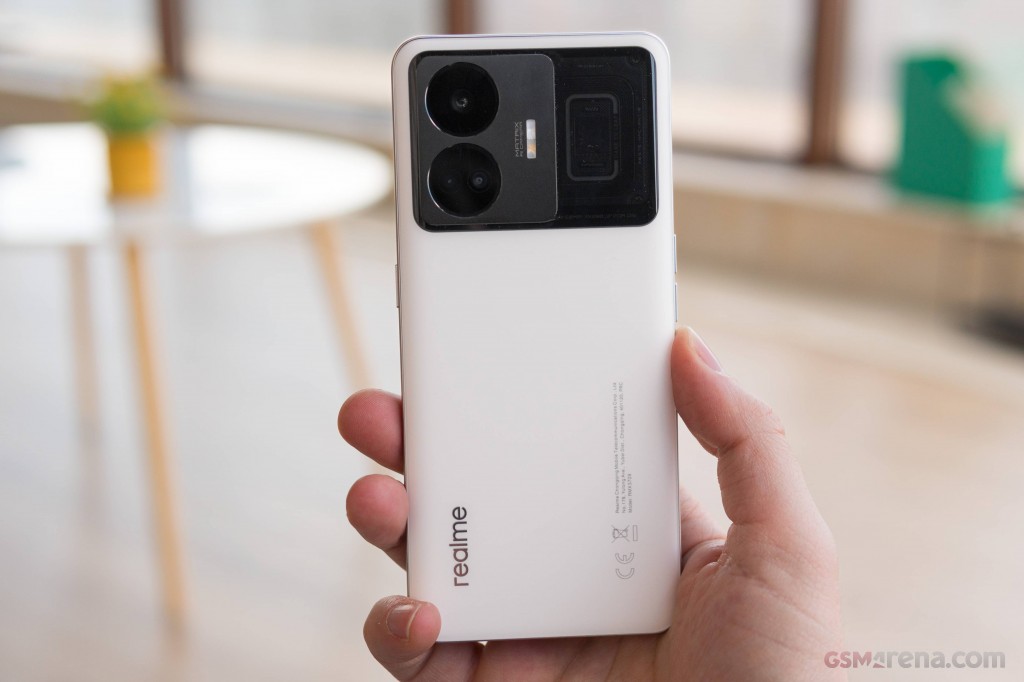 Realme GT3 pictures, official photos