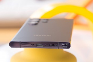 Bottom speaker - Samsung Galaxy S23 Ultra review