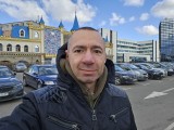 Selfies, 12MP - f/2.2, ISO 25, 1/305s - Samsung Galaxy S23 review