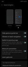 N2 Flip: Gesture navigation settings - Samsung Galaxy Z Flip4 vs. Oppo Find N2 Flip long-term review