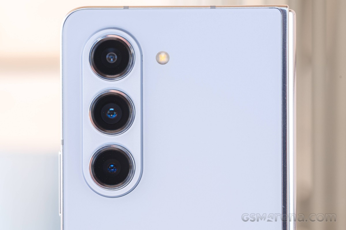 Galaxy Z Fold5, Especificações e câmara