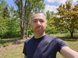 Selfies, 12MP - f/2.0, ISO 64, 1/640s - Sony Xperia 1 V review