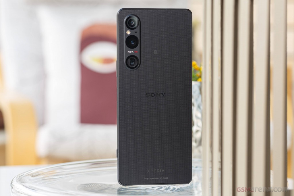 Sony Xperia 1 V pictures, official photos