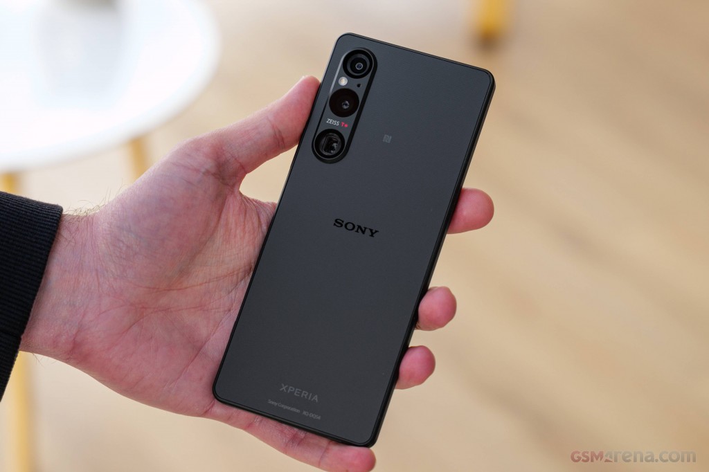 Sony Xperia 1 V pictures, official photos