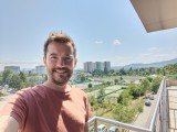 Selfie samples, 0.8x - f/2.0, ISO 73, 1/100s - Vivo V29 review