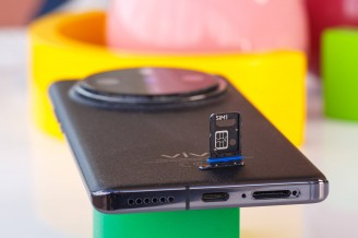 SIM card tray - vivo X100 Pro review