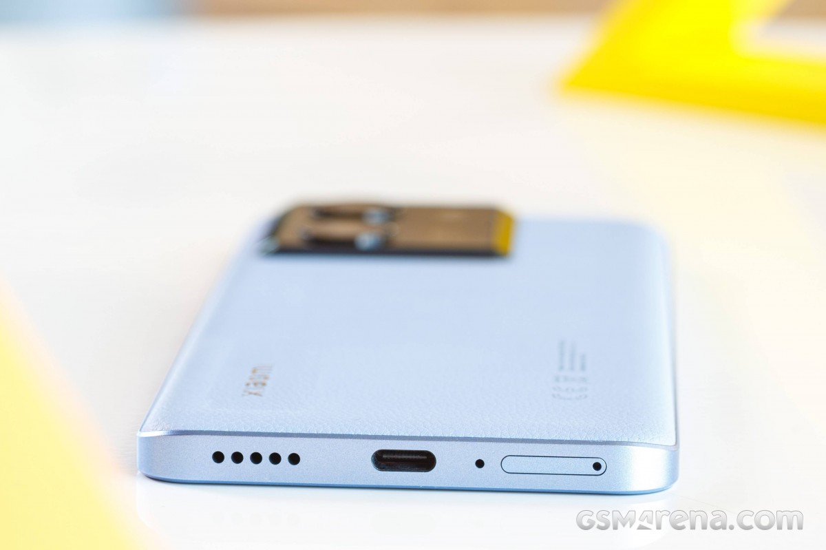 Xiaomi 13T and Xiaomi 13T Pro fail to impress in battery, camera and  display analyses -  News