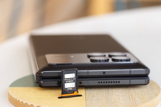SIM tray - Xiaomi Mix Fold 3 review