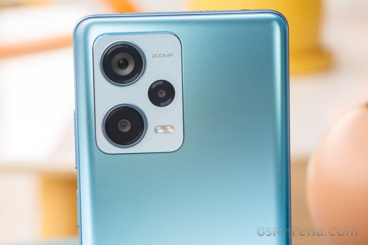 200MP Camera Shootout: Galaxy S23 Ultra vs Redmi Note 12 Pro+