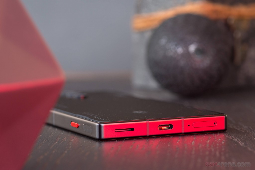 ZTE nubia RedMagic 8 Pro pictures, official photos