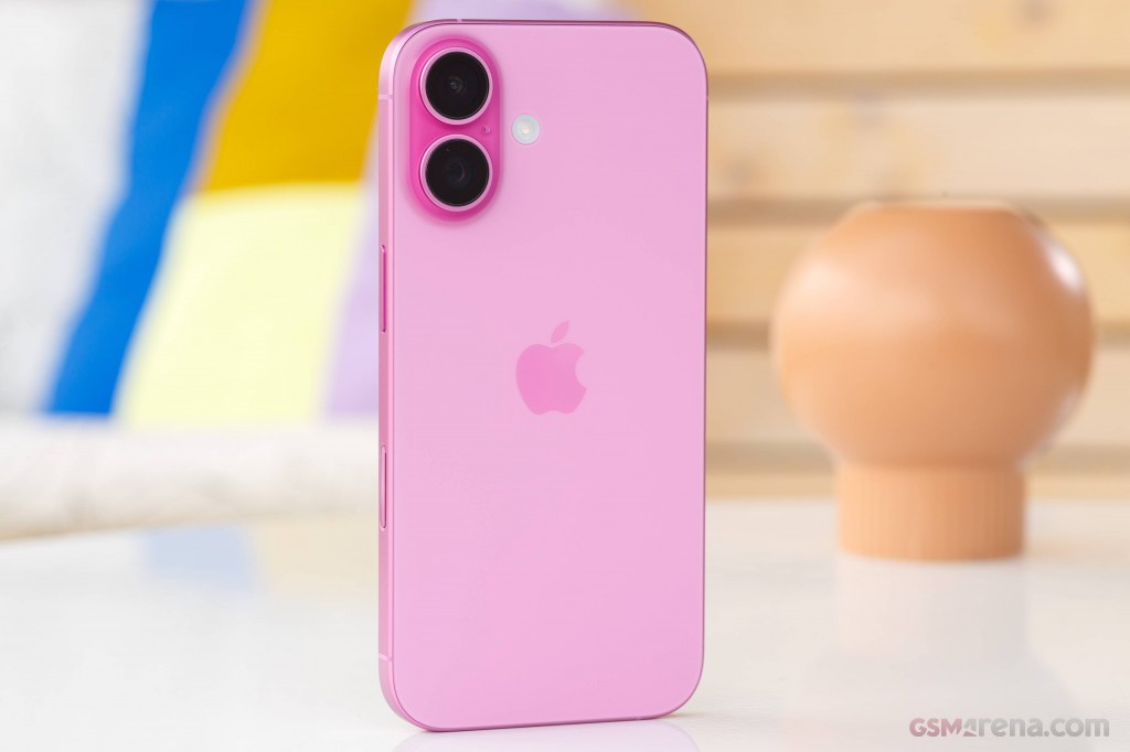 Apple iPhone 16