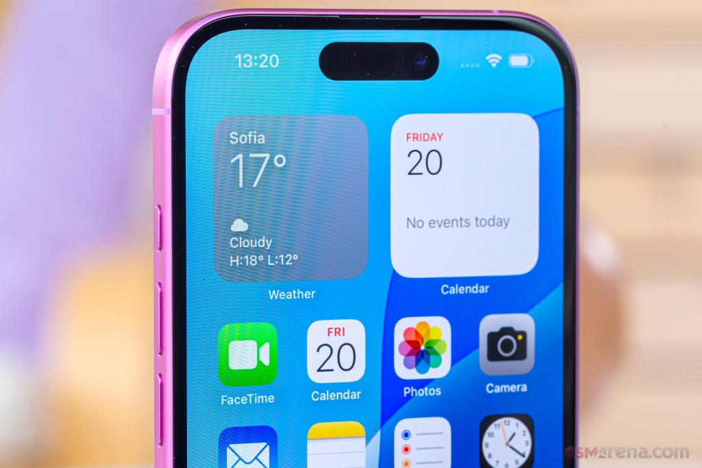 Apple iPhone 16