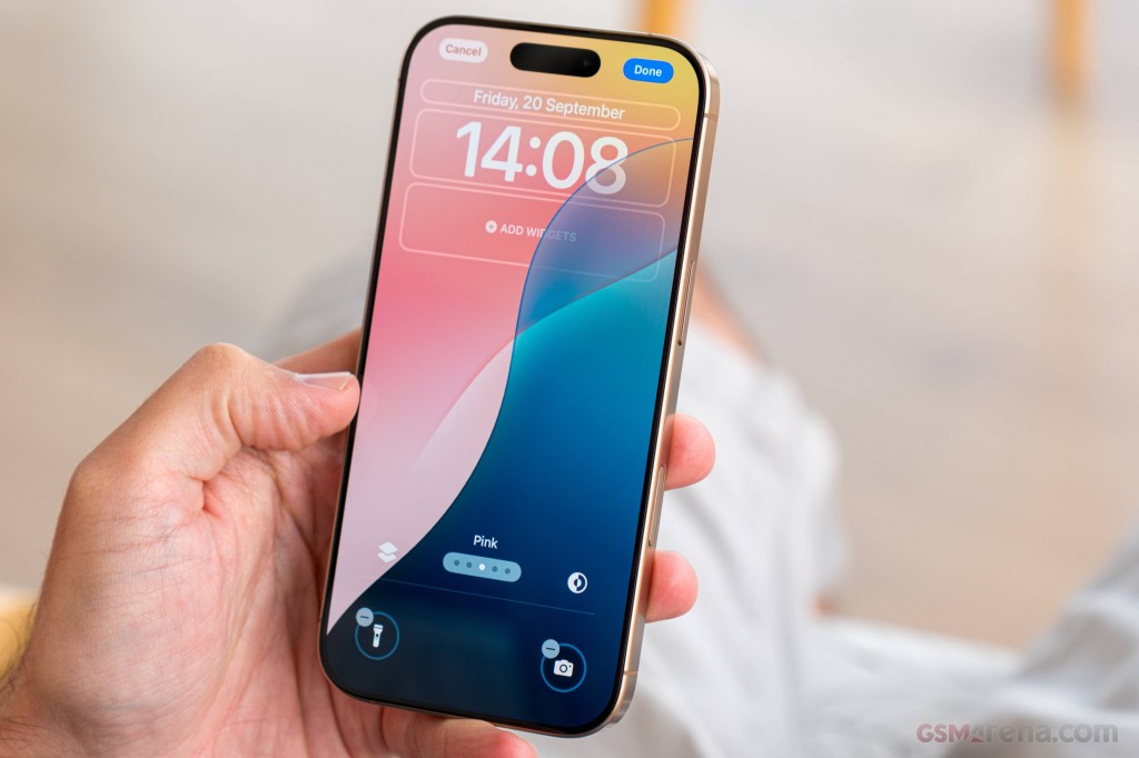 Apple iPhone 16