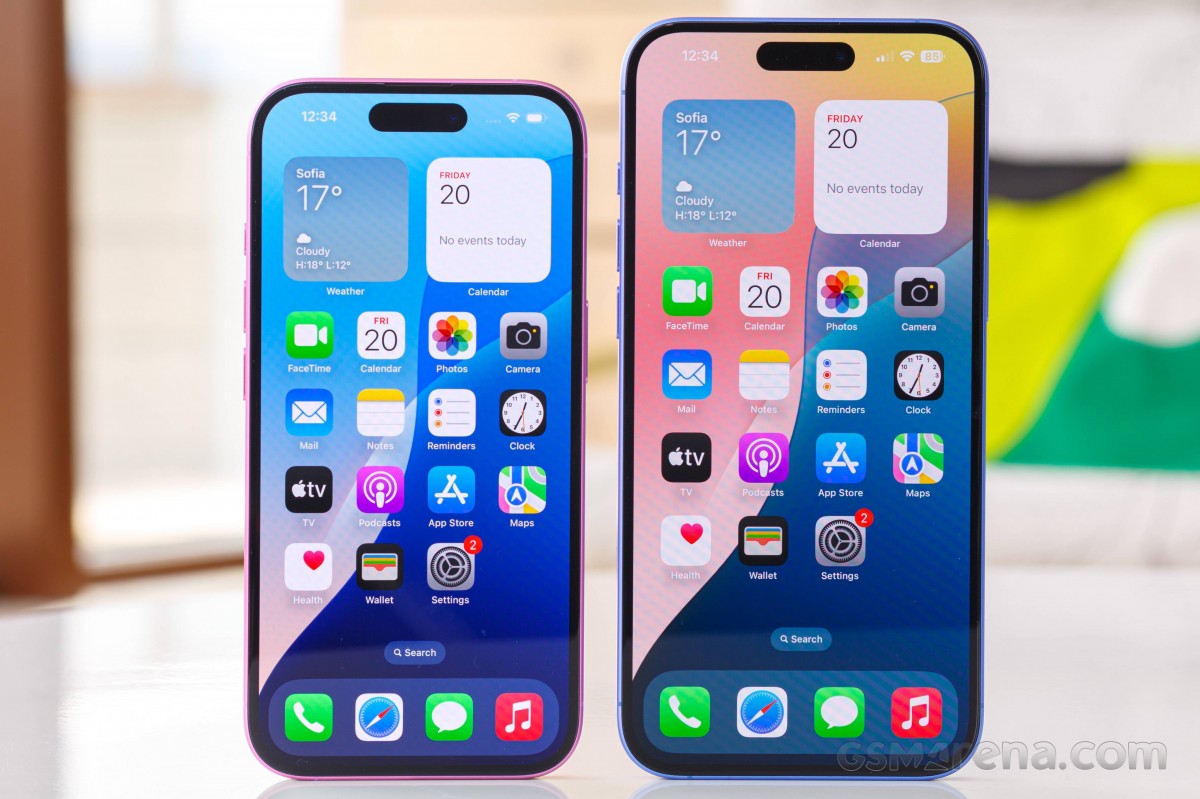 Left: iPhone 16 • Right: iPhone 16 Plus