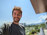 Selfie samples - f/2.2, ISO 53, 1/2392s - Google Pixel 9 review