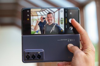 Rear camera selfies - Honor Magic V2 review