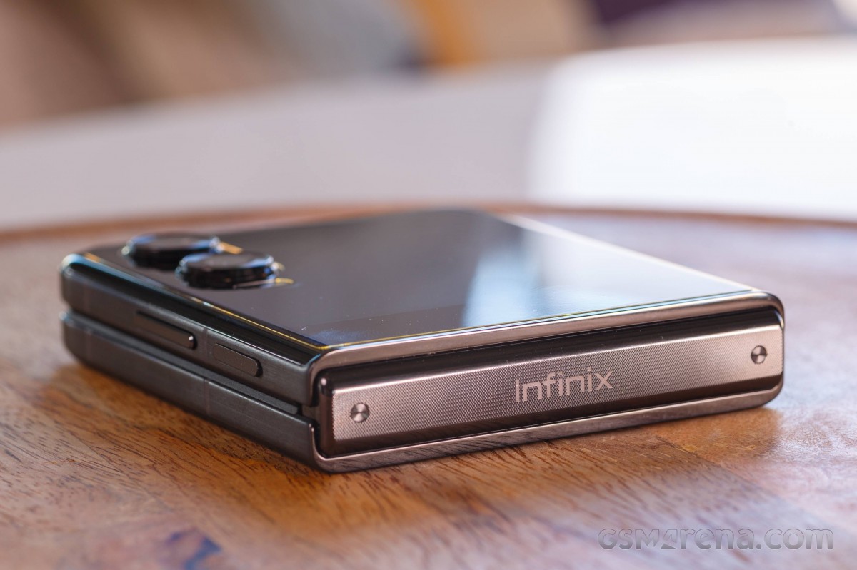 Infinix Zero Flip Review