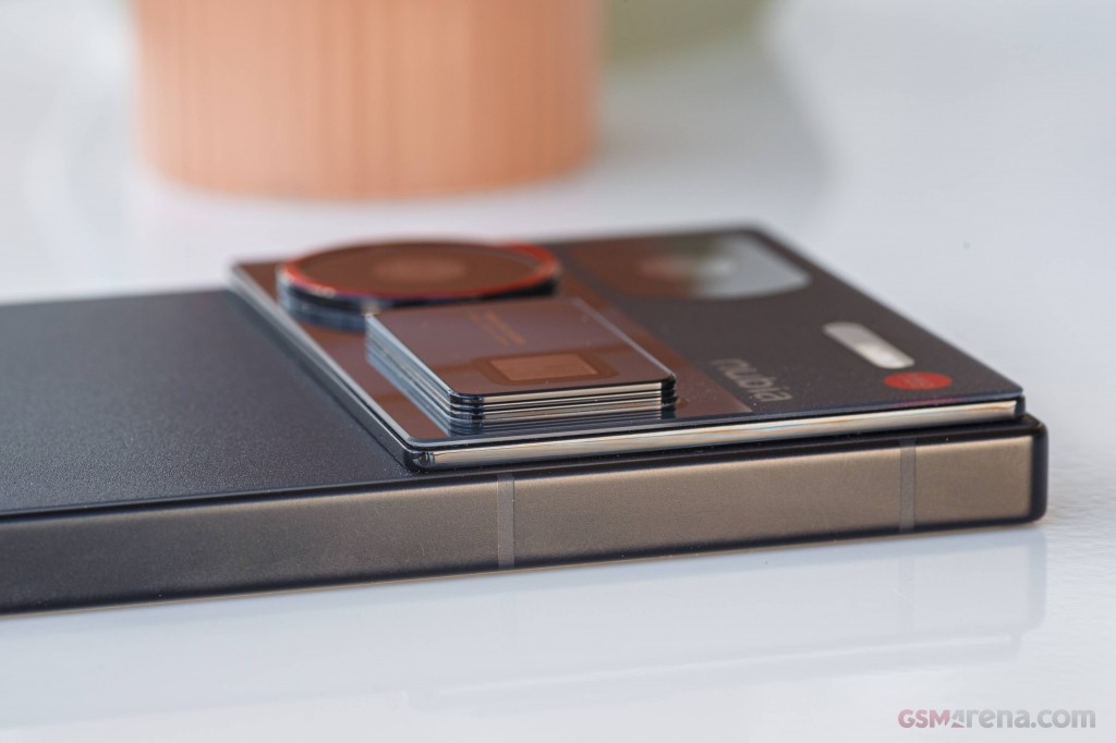 Topme Custodia In Kevlar Per Nubia Z60 Ultra / Leading Version / Photographer Edition, Cover In TPU Morbido Con Texture Similpelle E Accento Metallico, Resistente Agli Urti.