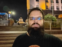 Realme GT 6T: 32MP selfie camera low-light samples - f/2.5, ISO 3200, 1/10s - Realme GT 6T review