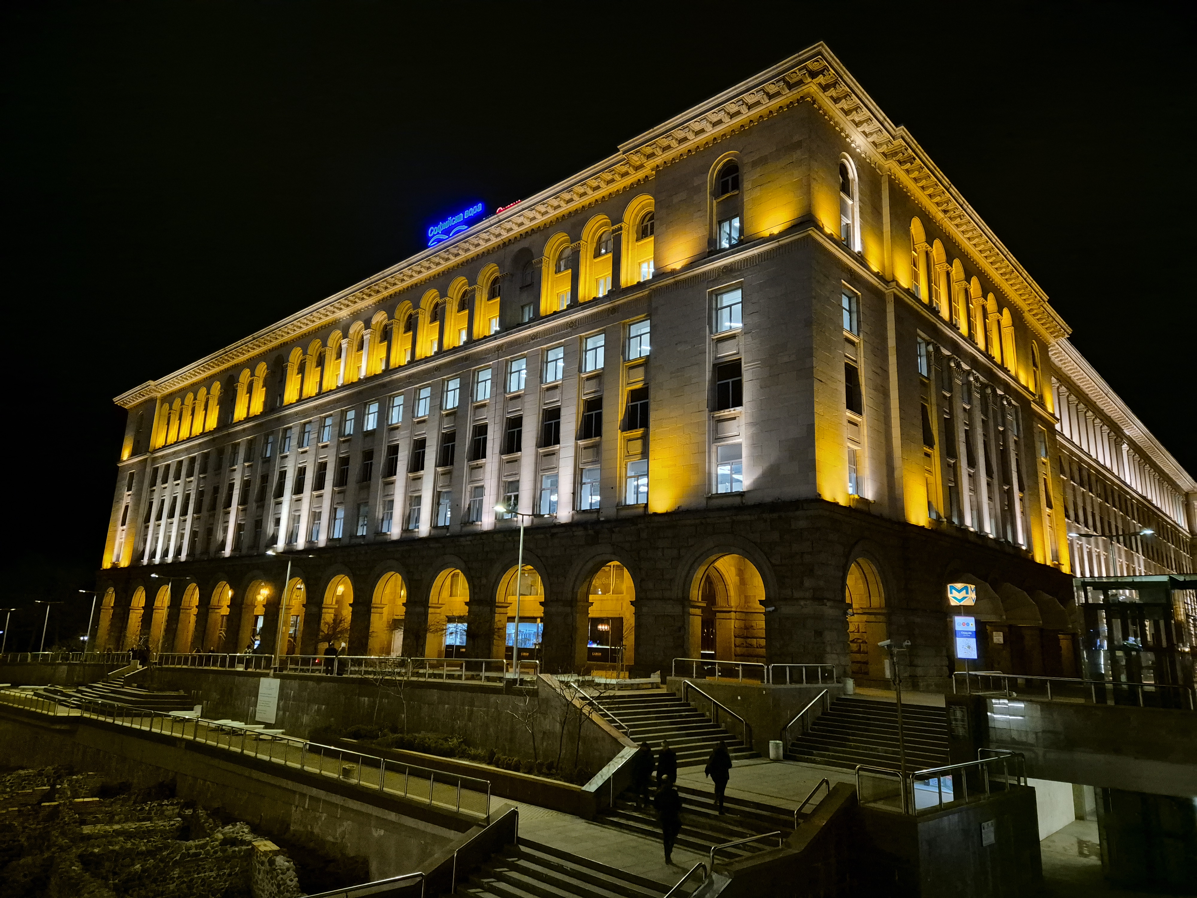 gsmarena_2103.jpg