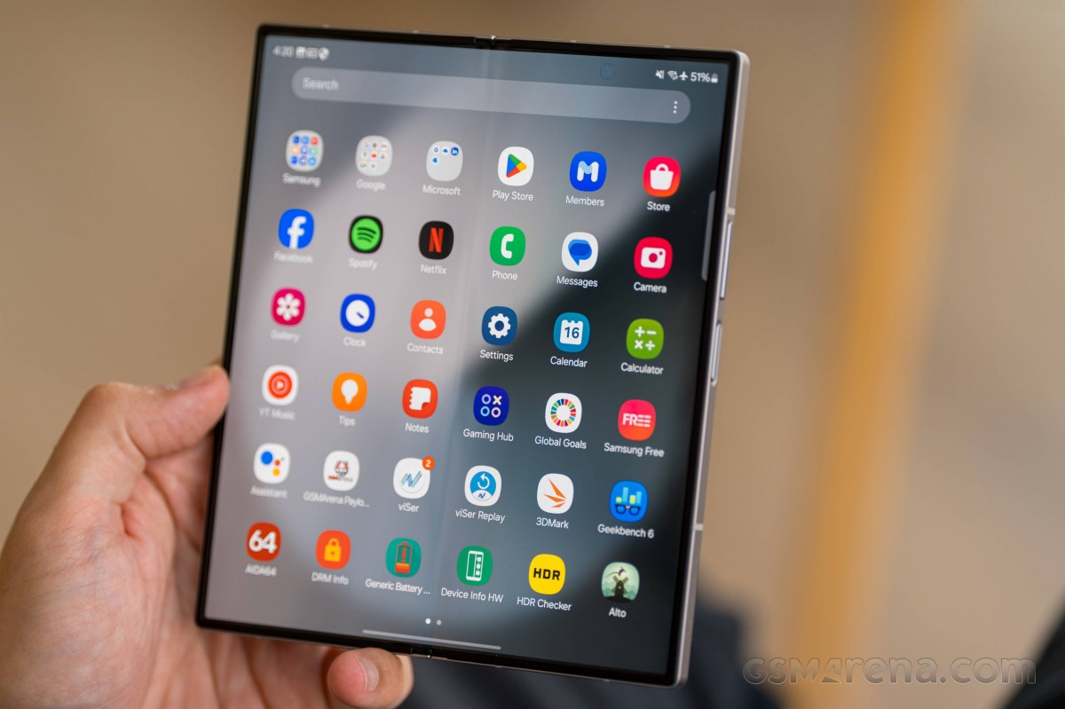 Samsung Galaxy Z Fold6 Review