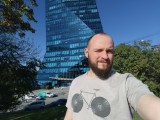 Selfies - f/16.0, ISO 50, 1/726s - vivo V40 Pro review