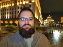 vivo V40: 12.5MP selfie camera low-light samples - f/2.0, ISO 4774, 1/20s - vivo V40 review