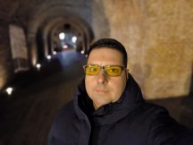 Selfie samples, day and night, Portrait Mode off/on - f/2.2, ISO 800, 1/14s - Xiaomi 13T Pro long-term review