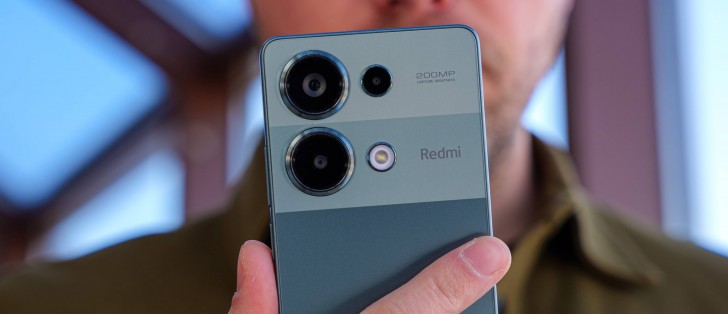 Quality images of Redmi Note 13 4G and Redmi Note 13 Pro 4G have surfaced  on the internet