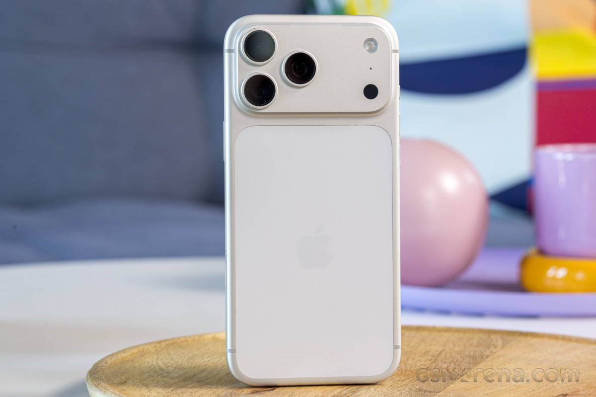 Apple iPhone 17 Pro Max Review