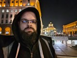 Asus Zenfone 12 Ultra: 8MP low-light selfie camera samples - f/2.0, ISO 2503, 1/14s - Asus Zenfone 12 Ultra review