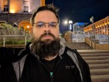 Google Pixel 9a: 12MP selfie camera low-light samples - f/2.2, ISO 223, 1/5s - Google Pixel 9a review