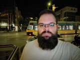Honor 400: 12.5 MP selfie camera low-light samples - f/2.0, ISO 2000, 1/17s - Honor 400 review