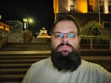 Honor 400: 12.5 MP selfie camera low-light samples - f/2.0, ISO 1600, 1/17s - Honor 400 review
