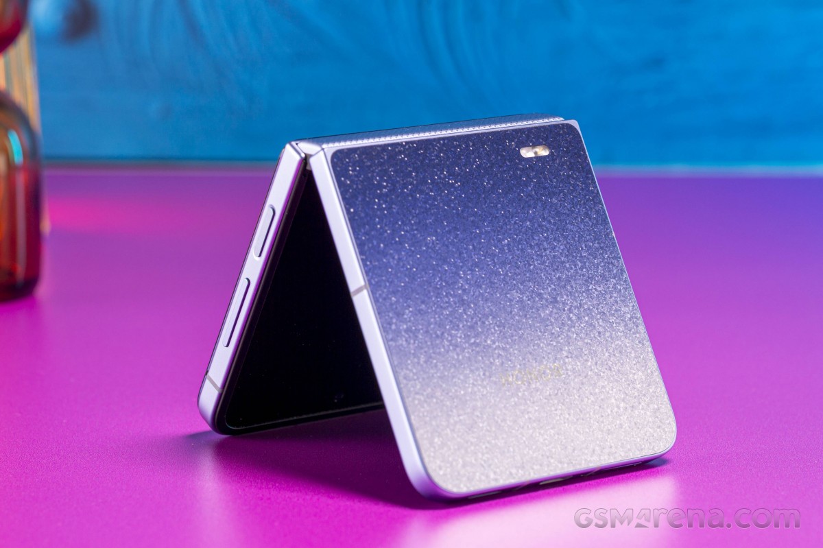 Honor Magic V Flip 2 review