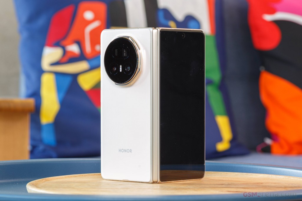Honor Magic V5