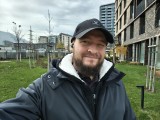 Selfies - 21mm, f/2.0, ISO 175, 1/100s (4080x3060px) - Motorola Edge 70 review