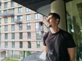 People, 1x zoom - 24mm, f/1.8, ISO 716, 1/100s (4096x3072px) - Motorola Edge 70 review