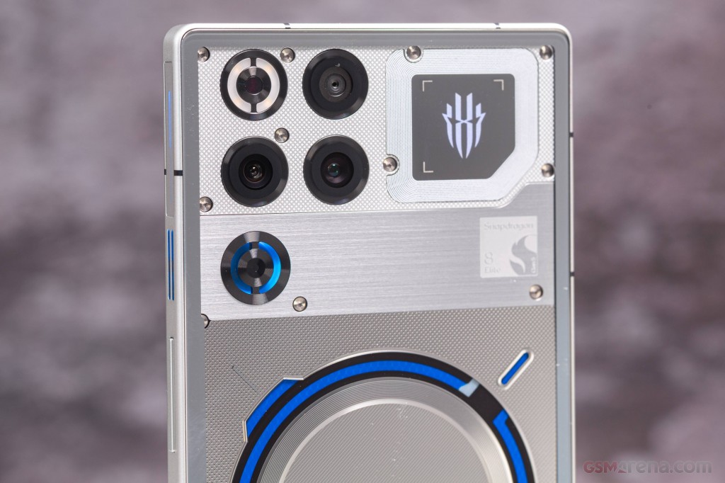 ZTE nubia RedMagic 11 Pro