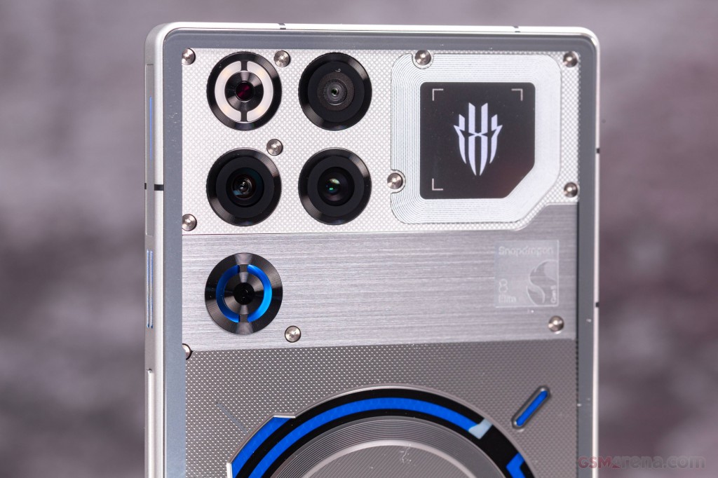 ZTE nubia RedMagic 11 Pro