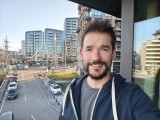 Selfie samples - f/2.4, ISO 160, 1/100s - OnePlus 13 review