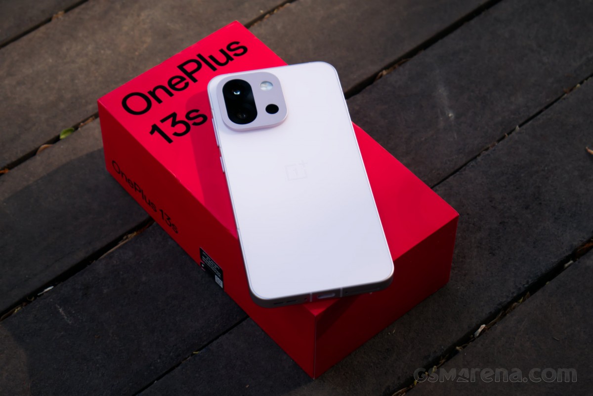OnePlus 13s hands-on review