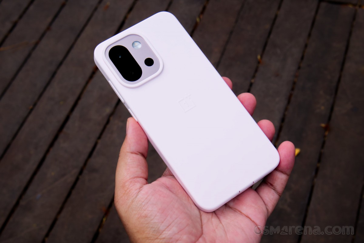 OnePlus 13s hands-on review