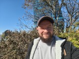 Selfies: 0.6x - f/2.4, ISO 50, 1/1050s - Oneplus 15 review
