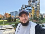 Selfies: 2x - f/2.4, ISO 50, 1/78s - Oneplus 15 review