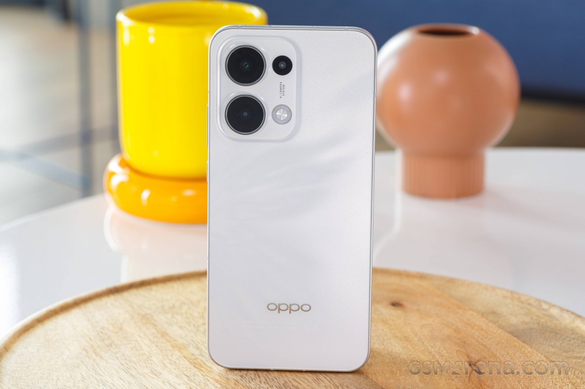 Oppo Reno13 Overview